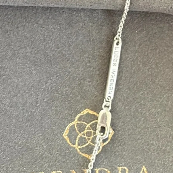 Kendra Scott Gold Pendant Necklace - Picture 3 of 8